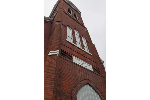 2048 Albert ST S, Howick, ON N0G 1X0