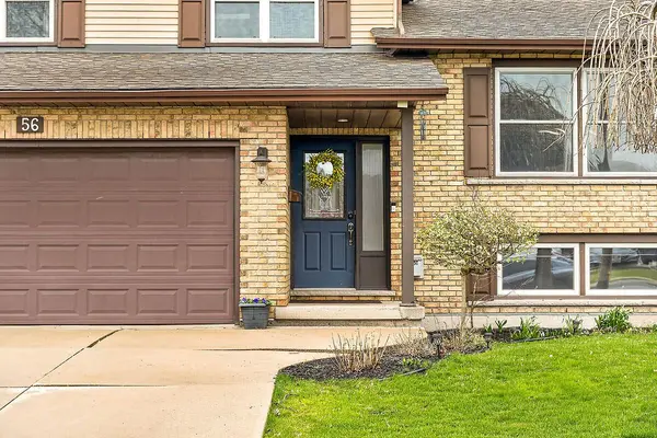 56 Hummingbird LN, Hamilton, ON L9A 4A9