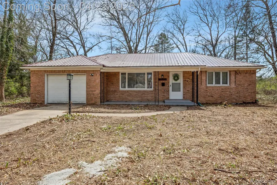 5740 Pine LN, Augusta Charter Township, MI 48197