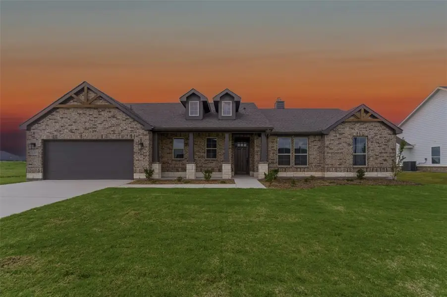 137 Moss Glen Lane, New Fairview, TX 76078