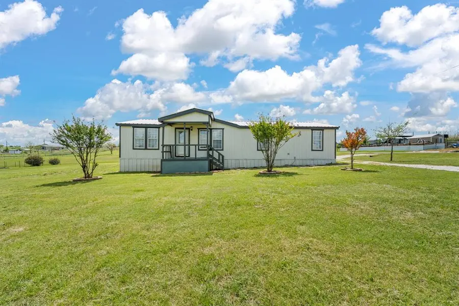 5509 Texas Street, Joshua, TX 76058