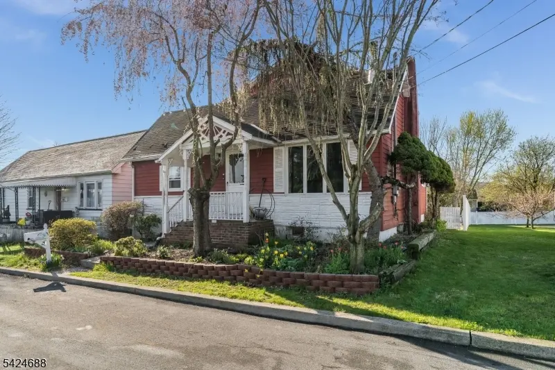 742 South Blvd, Alpha Boro, NJ 08865