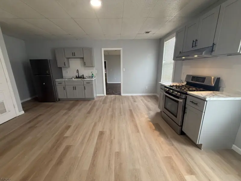 134 5Th St, Elizabeth City, NJ 07206