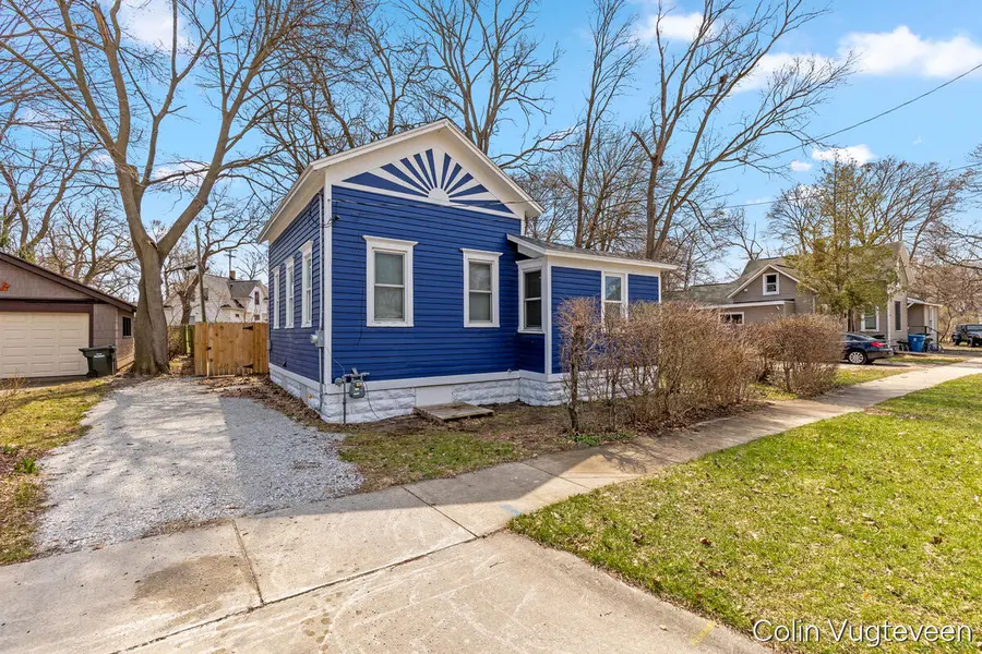 247 Strong AVE, Muskegon City, MI 49441