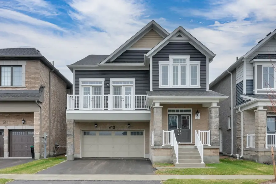 610 Newlove ST, Innisfil, ON L9S 0S2