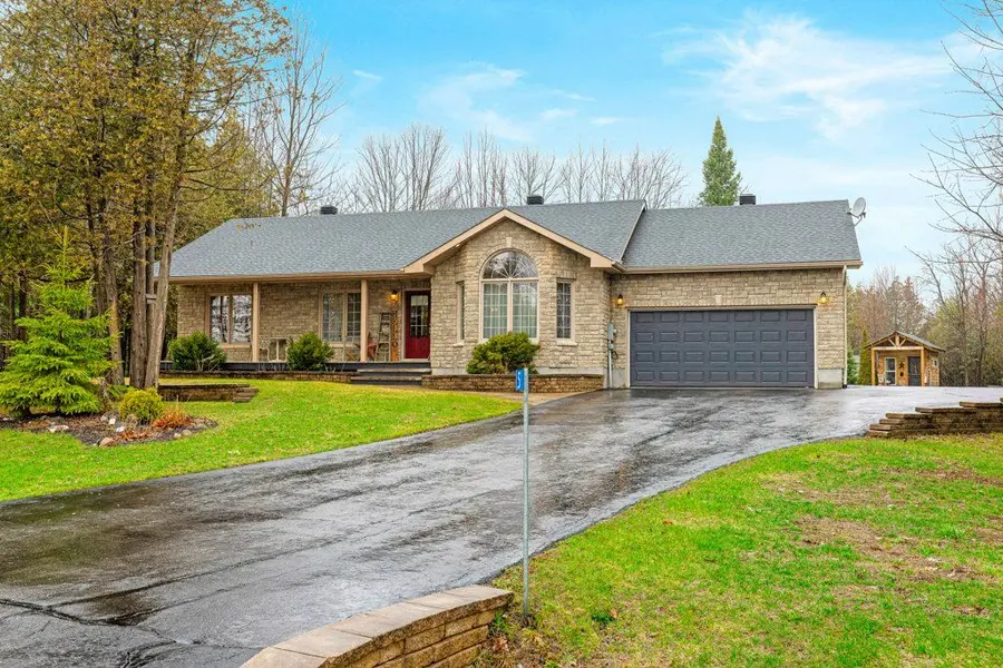 5 Red Oak DR, North Grenville, ON K0G 1J0