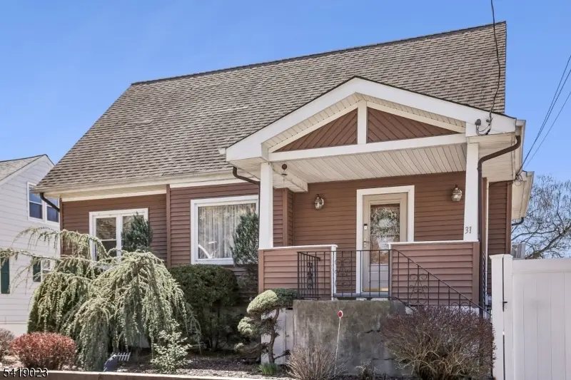 31 Bergen Blvd, Woodland Park, NJ 07424