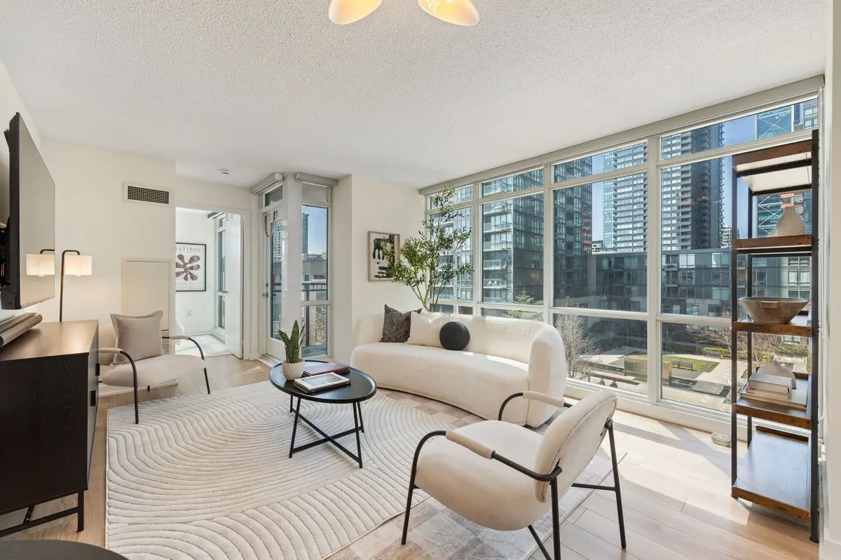 11 Brunel CT #503, Toronto C01, ON M5V 3Y3