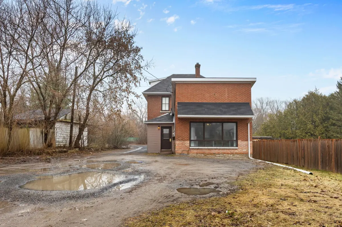 47 Daniel ST S, Arnprior, ON K7S 2L5