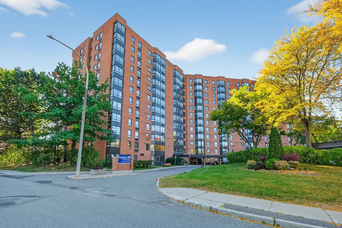 80 Sandcastle DR #1207, South Of Baseline To Knoxdale, ON K2H 9E7