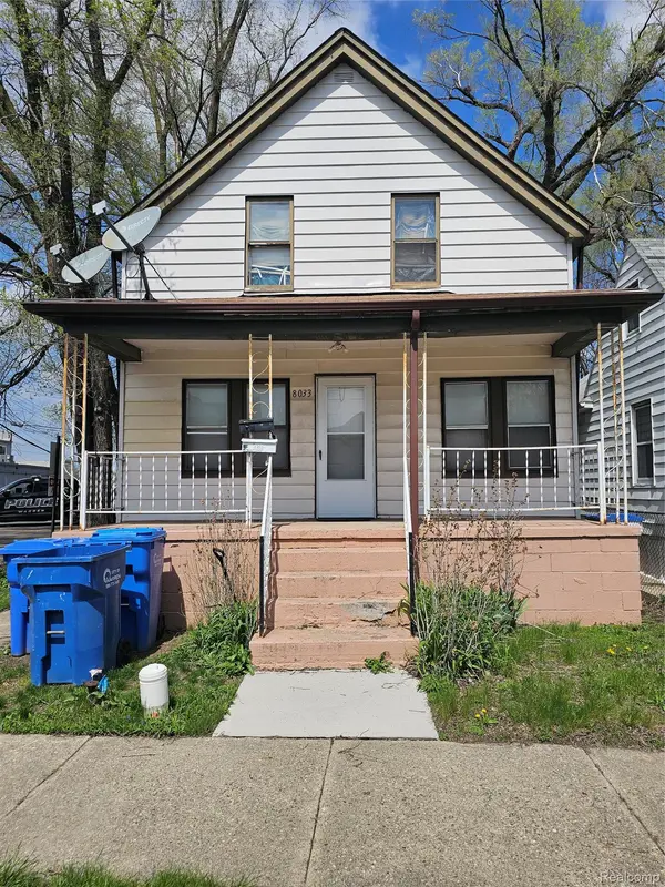 8033 JACKSON AVE, Warren, MI 48089