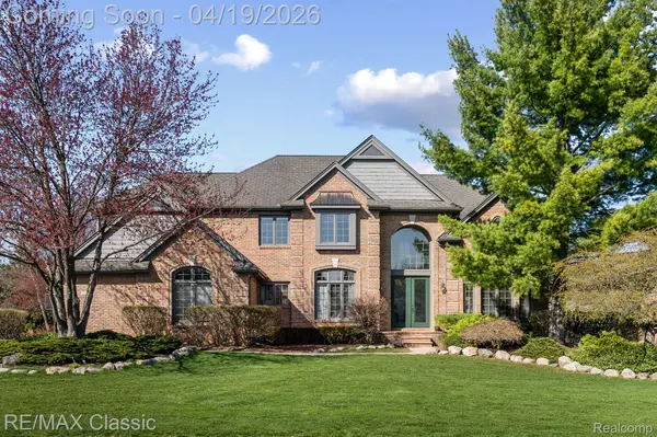 12282 Deer Creek CIR, Plymouth Charter Township, MI 48170