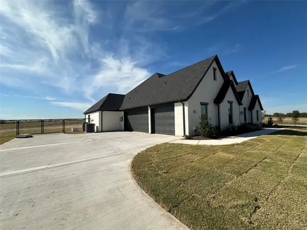 108 Blackstar Lane, Decatur, TX 76234