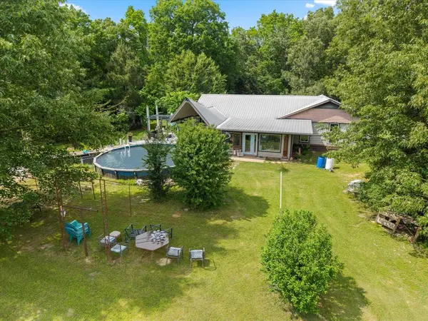 50 Farm Road 1896, Mount Pleasant, TX 75455