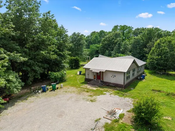 50 Farm Road 1896, Mount Pleasant, TX 75455