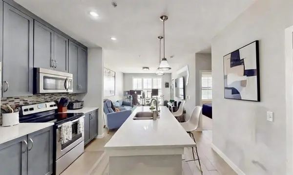 5609 SMU Boulevard #403, Dallas, TX 75206