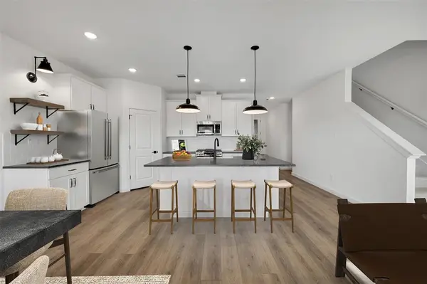 175 Summer Rain Way, Newark, TX 76071