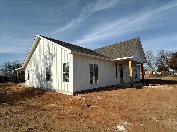 518 Strong Street, Bowie, TX 76230