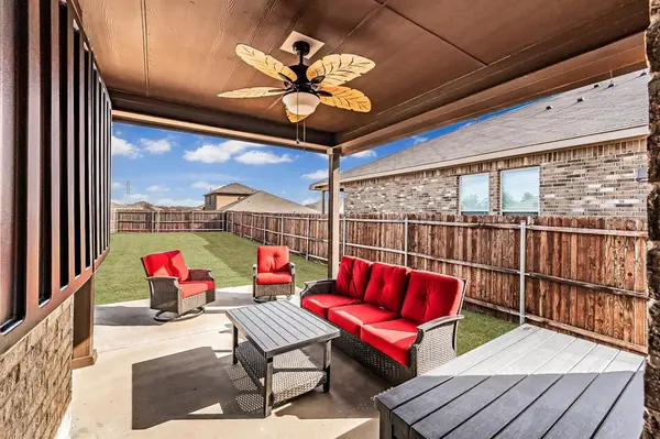 153 Hidden Creek Court, Saginaw, TX 76131