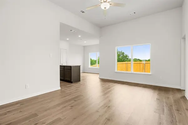 317 Julian Davis Drive, Venus, TX 76084