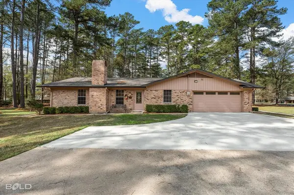 6831 North Park Lane, Shreveport, LA 71107