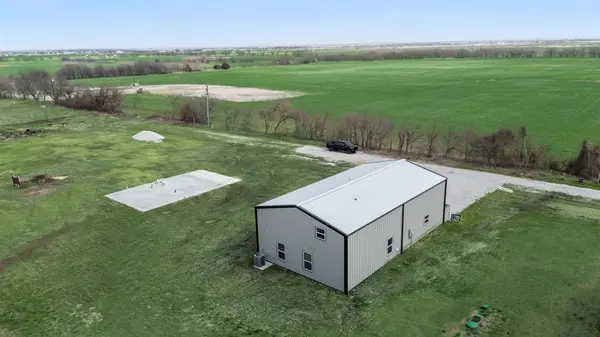 565 RAMSEY Drive, Ponder, TX 76259