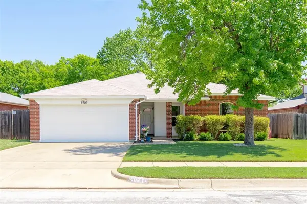 6716 Brookdale Drive, Watauga, TX 76148