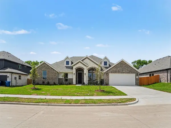 706 Alaina Drive, Desoto, TX 75115