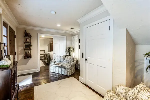 2590 King Arthur Boulevard, Lewisville, TX 75056