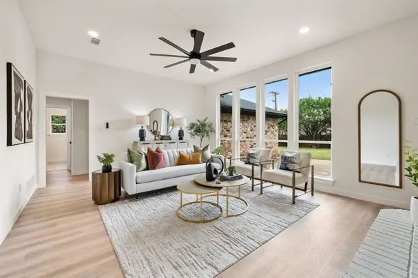 425 Marseille Drive, Hurst, TX 76054