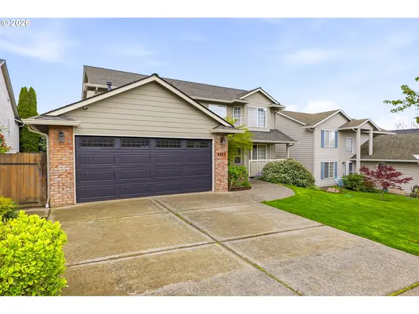 3521 NW DAHLIA DR, Camas, WA 98607