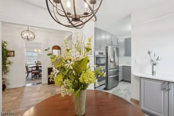 10 Crestmont Road, 1A #1A, Montclair Twp., NJ 07042