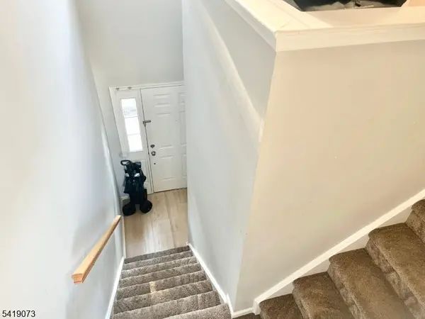 125 Marsillo Ct, Bridgewater Twp., NJ 08807