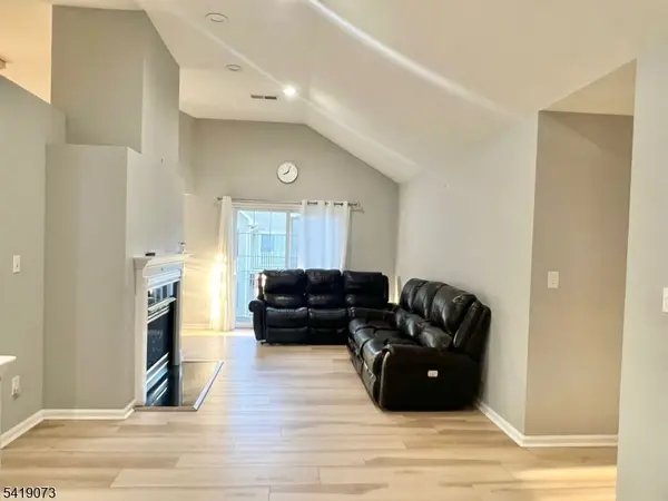 125 Marsillo Ct, Bridgewater Twp., NJ 08807