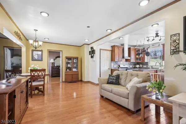 31 Bergen Blvd, Woodland Park, NJ 07424