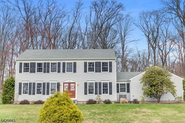 32 Winay Ter, Washington Twp., NJ 07853