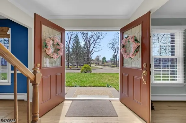 32 Winay Ter, Washington Twp., NJ 07853