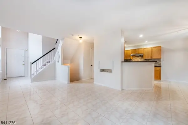 218 Sheffield Ct, Denville Twp., NJ 07834