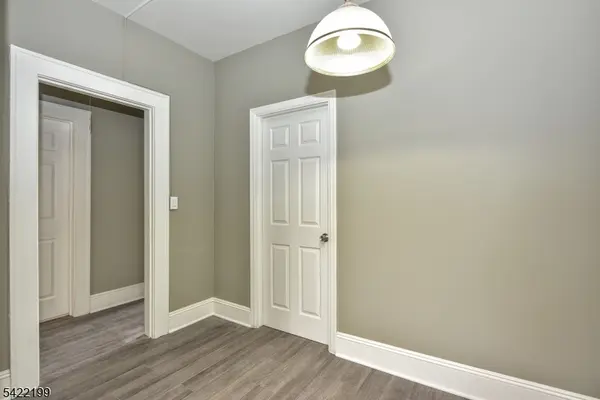 36 Park Ave, Rutherford Boro, NJ 07070