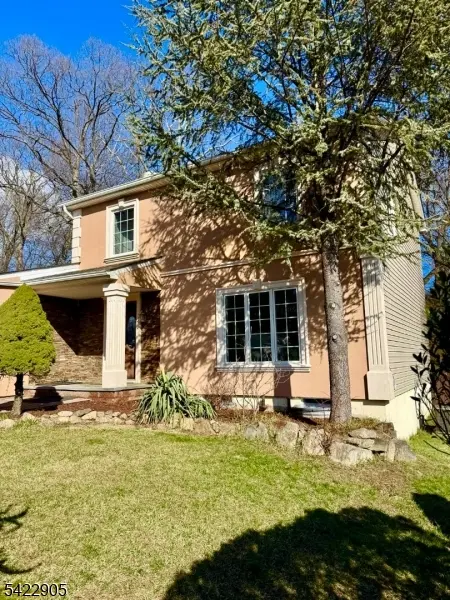 13 Algonquin Ave, Rockaway Twp., NJ 07866