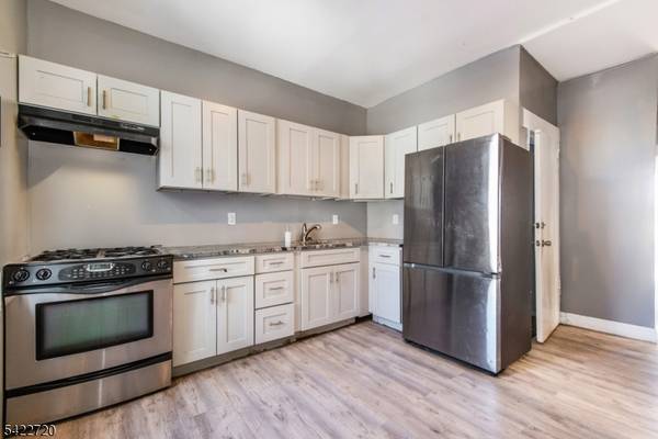 357 16th Ave, Irvington Twp., NJ 07111