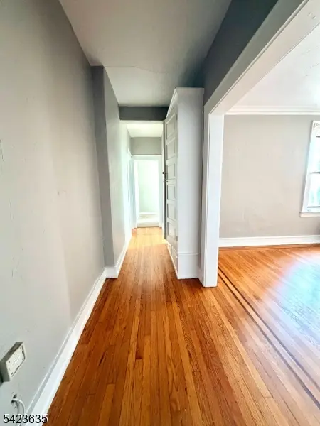 17 Elwood Pl Apt 305 #305, Newark City, NJ 07104