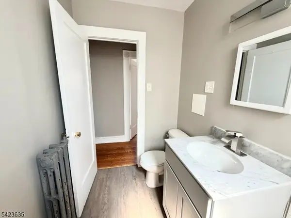 17 Elwood Pl Apt 305 #305, Newark City, NJ 07104