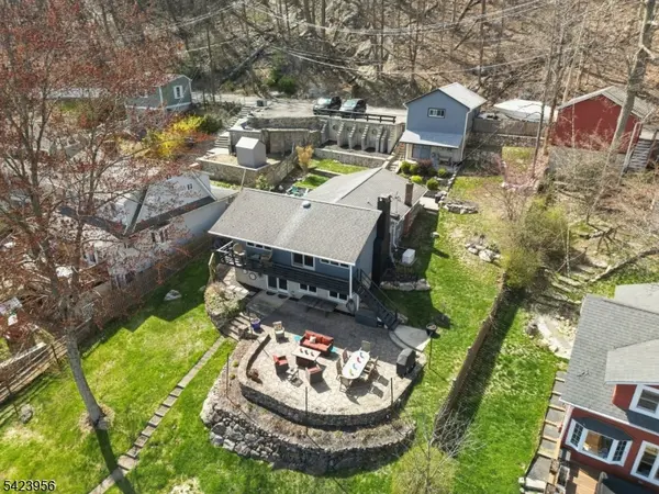 213 Hudson Ave, Hopatcong Boro, NJ 07843