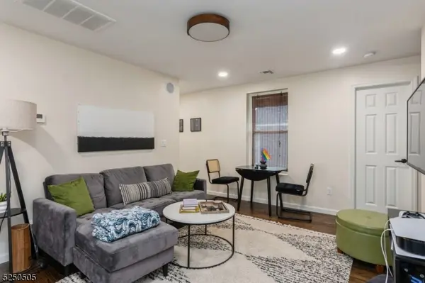 109 N Fullerton Ave #2, Montclair Twp., NJ 07042