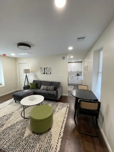 109 N Fullerton Ave #2, Montclair Twp., NJ 07042