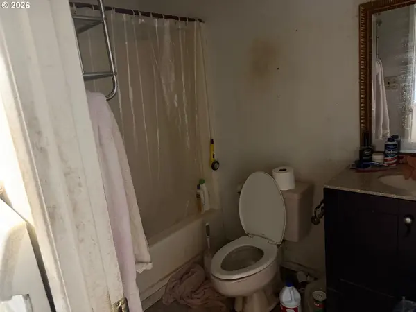 332 SE PITZER ST, Roseburg, OR 97470