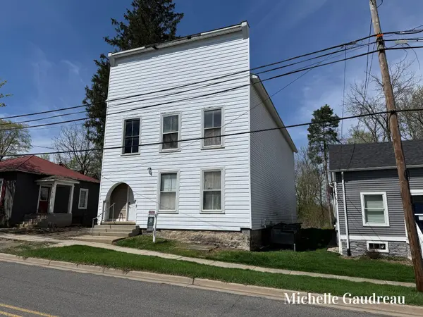 116 W Main ST SE, Caledonia Vlg, MI 49316