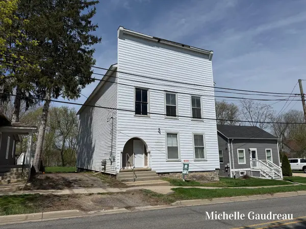 116 W Main ST SE, Caledonia Vlg, MI 49316