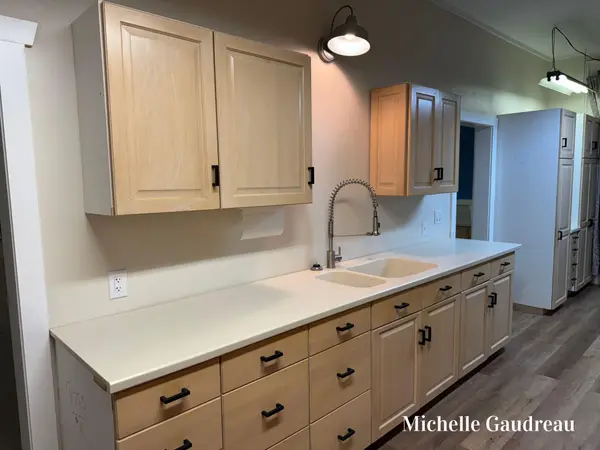 116 W Main ST SE, Caledonia Vlg, MI 49316